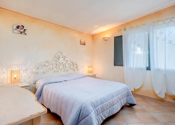 Casa de Férias Cozy House In Cannigione Arzachena