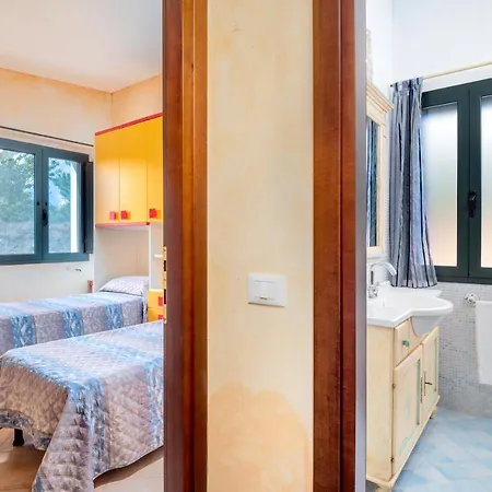 Cozy House In Cannigione Holiday home